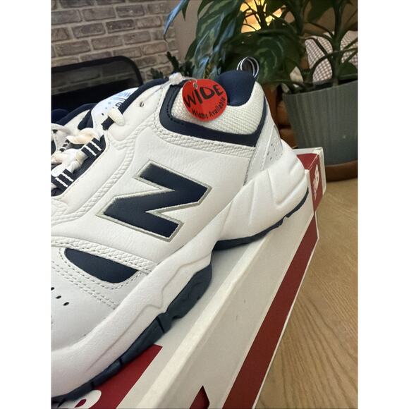 New Balance 636 Mens 11 2E Wide White Navy Training Shoe MX636WN main image 13